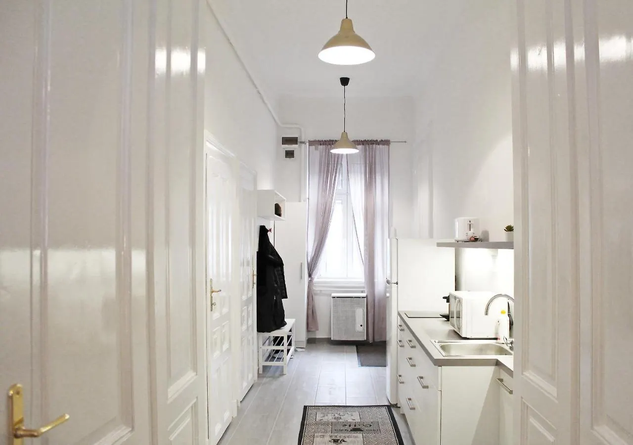 בודפשט Luxury New Apartment With Gallery At Dob Street Nearby Gozsdu Court